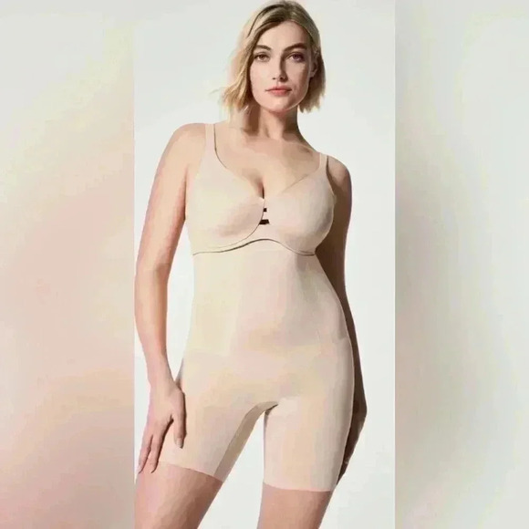 Spanx Oncore High waisted mid thigh short - Picture 1 of 8